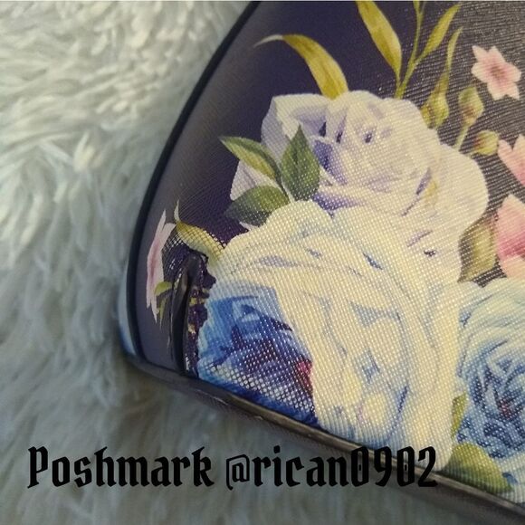 Loungefly Disneyย The Little Mermaid UrsulaโFloral Satchel andโWallet - Picture 6 of 16